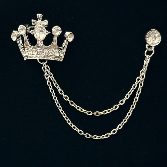 Other - Silver Crown Brooch with Chain